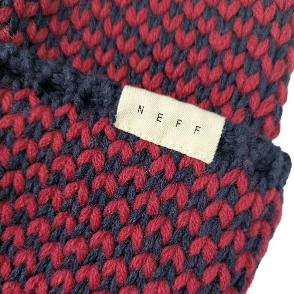 NWT NEFF Women's Carrie Textured Diamond Knit Beanie Hat, Red/Navy Skater Winter